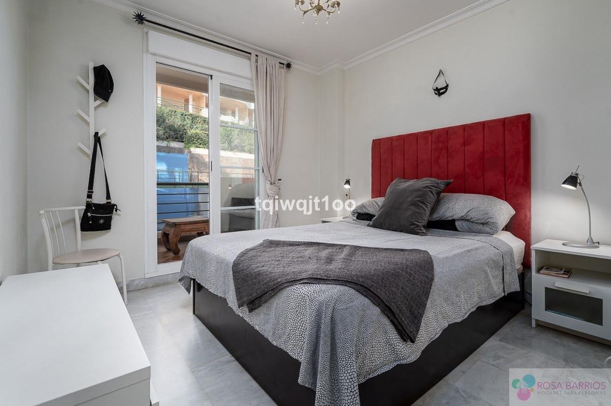 For sale of apartment in Nueva Andalucía