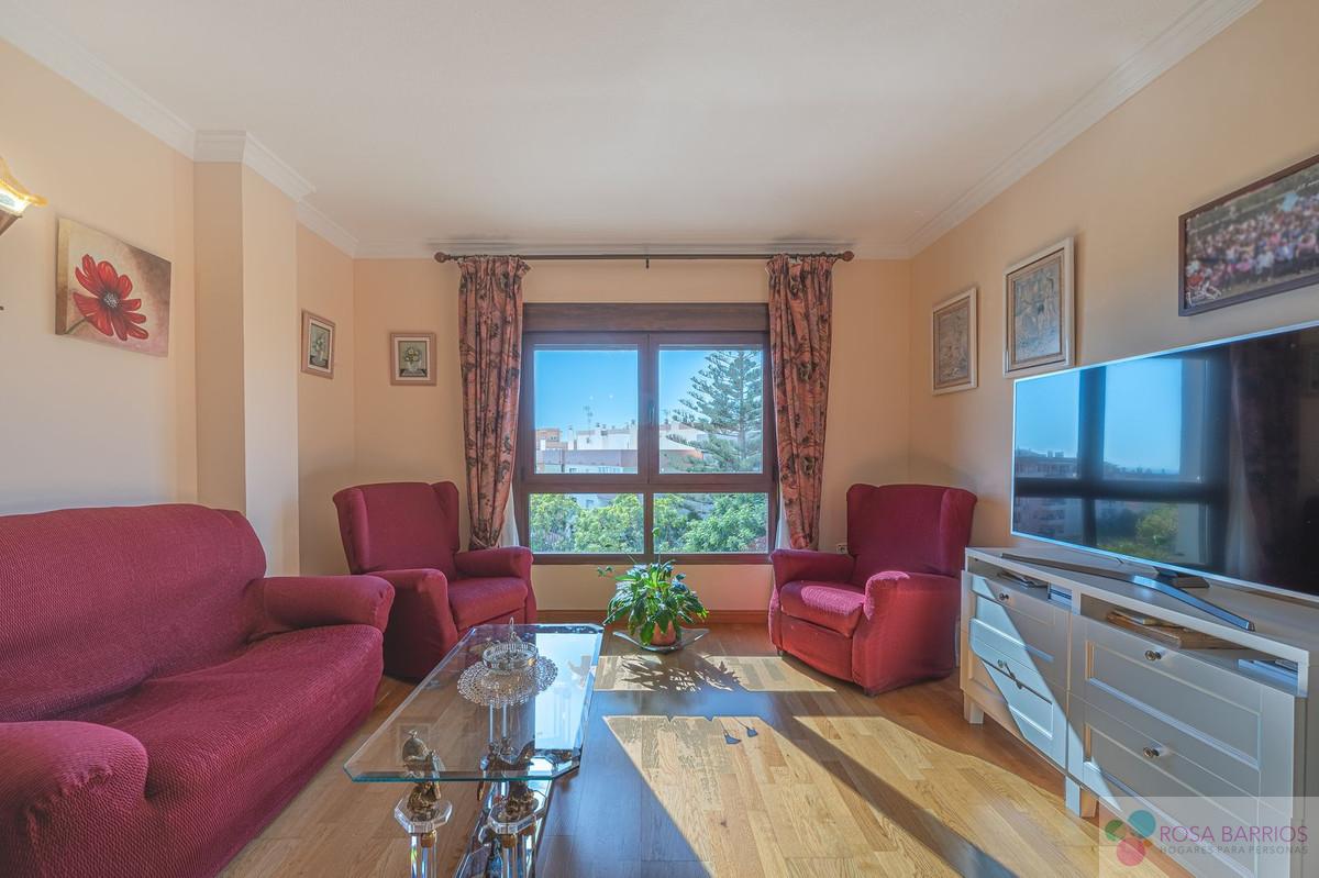 For sale of apartment in Estepona