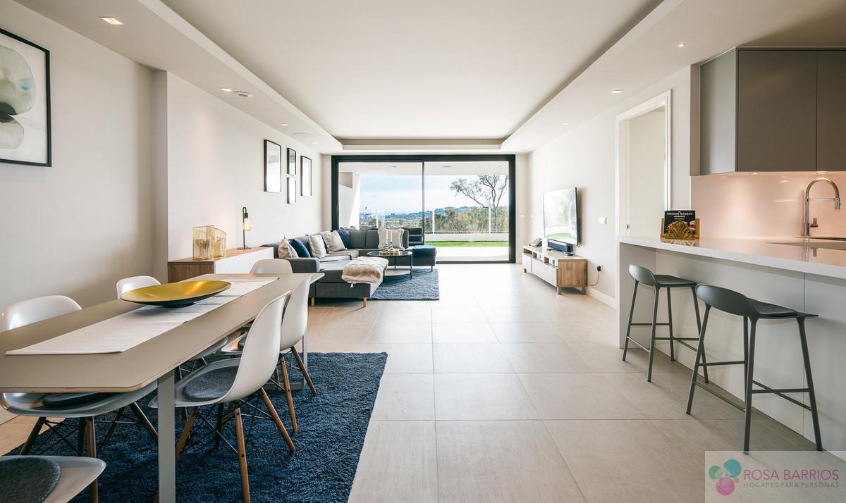 For sale of apartment in Nueva Andalucía