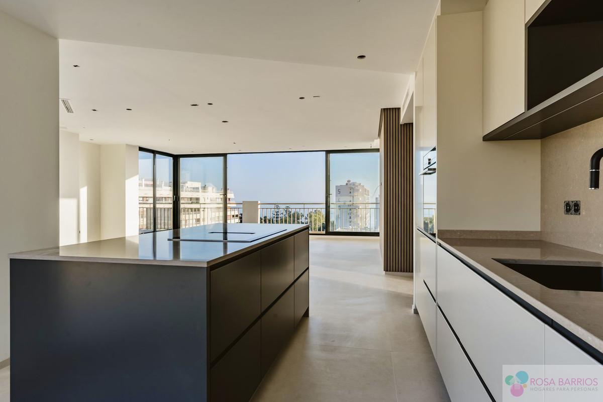 For sale of penthouse in Marbella
