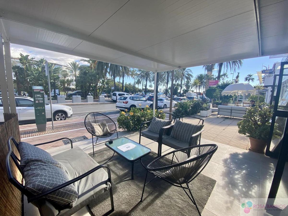 For sale of commercial in Puerto Banús