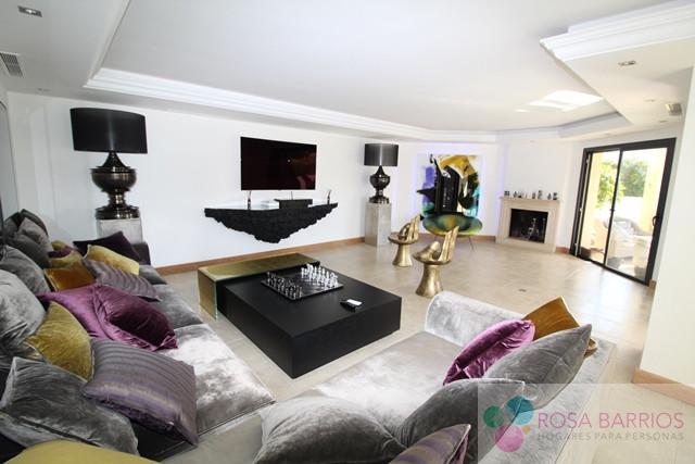 Venta de villa en Nueva Andalucía