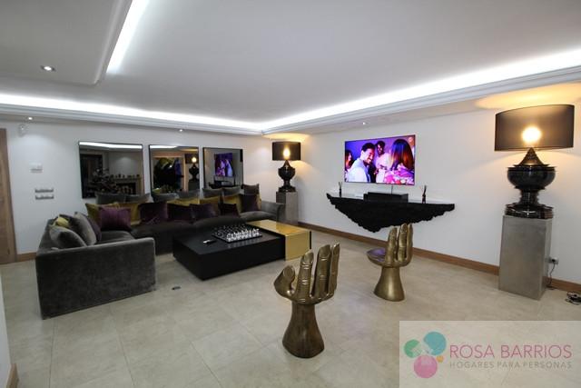 Venta de villa en Nueva Andalucía