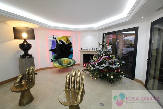 Venta de villa en Nueva Andalucía