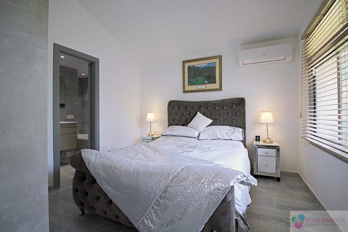 For sale of villa in Marbella