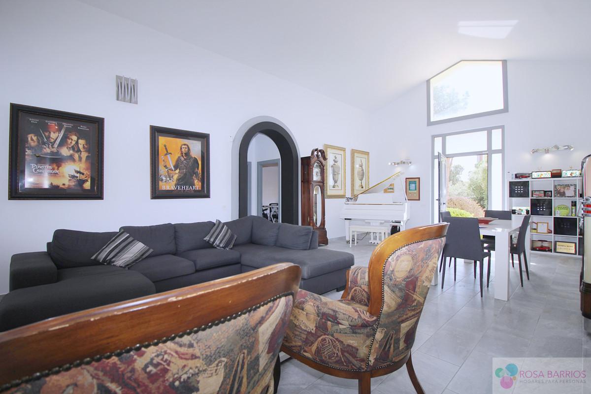 For sale of villa in Marbella