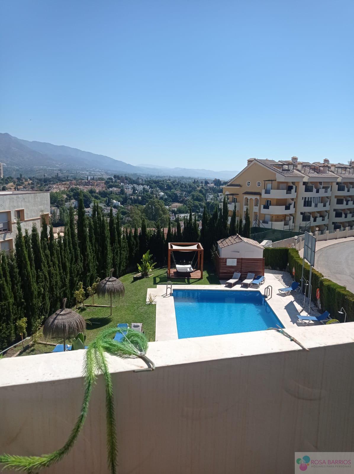 For sale of apartment in Nueva Andalucía