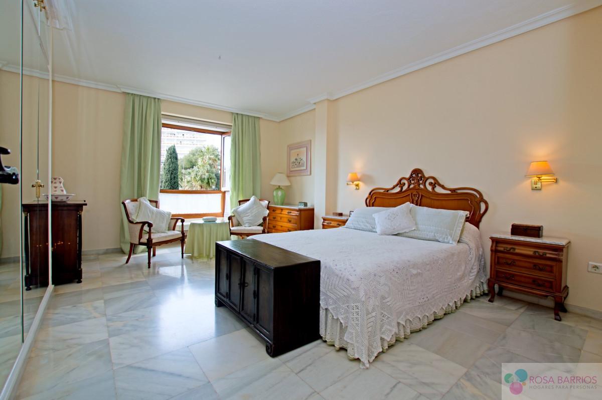 Venta de villa en Nueva Andalucía