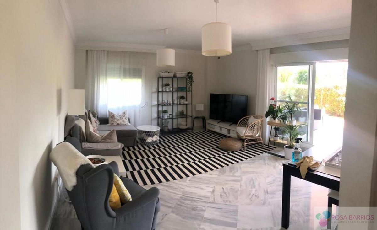 For sale of apartment in Puerto Banús