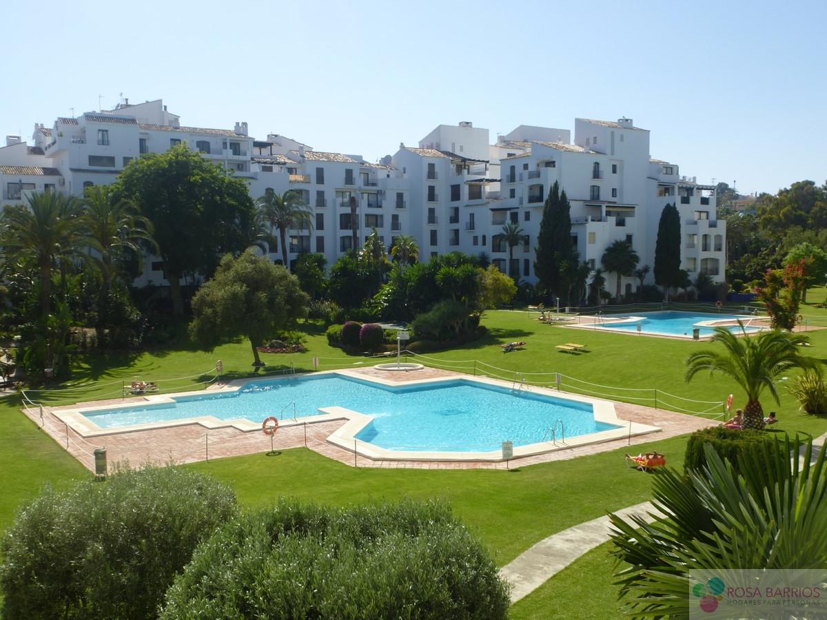 For sale of apartment in Puerto Banús