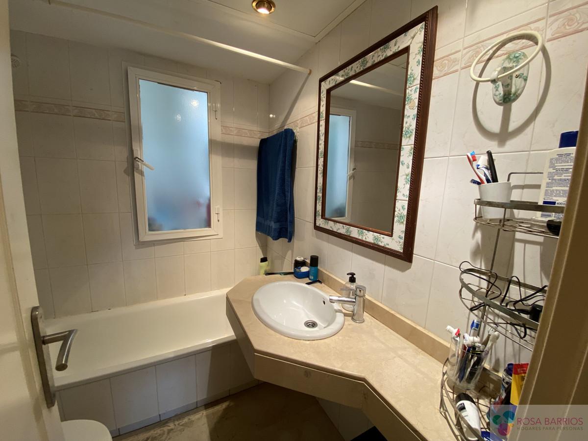 For sale of apartment in Puerto Banús