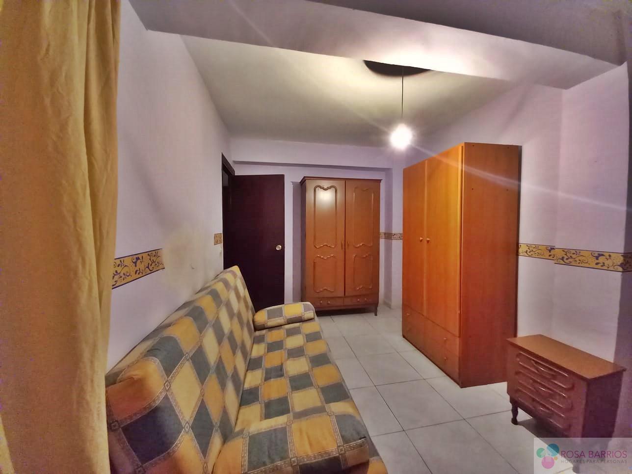 For sale of flat in San Pedro de Alcántara