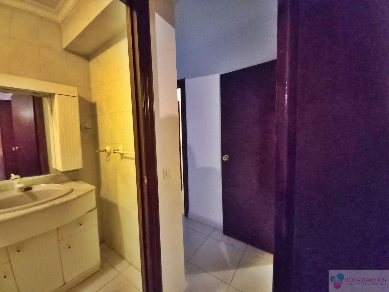 For sale of flat in San Pedro de Alcántara