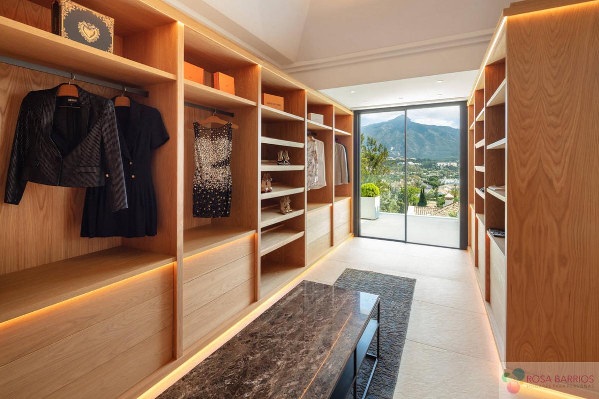 Venta de villa en Nueva Andalucía