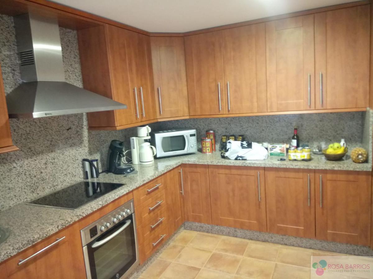 Zu verkaufen von villa in
 Estepona
