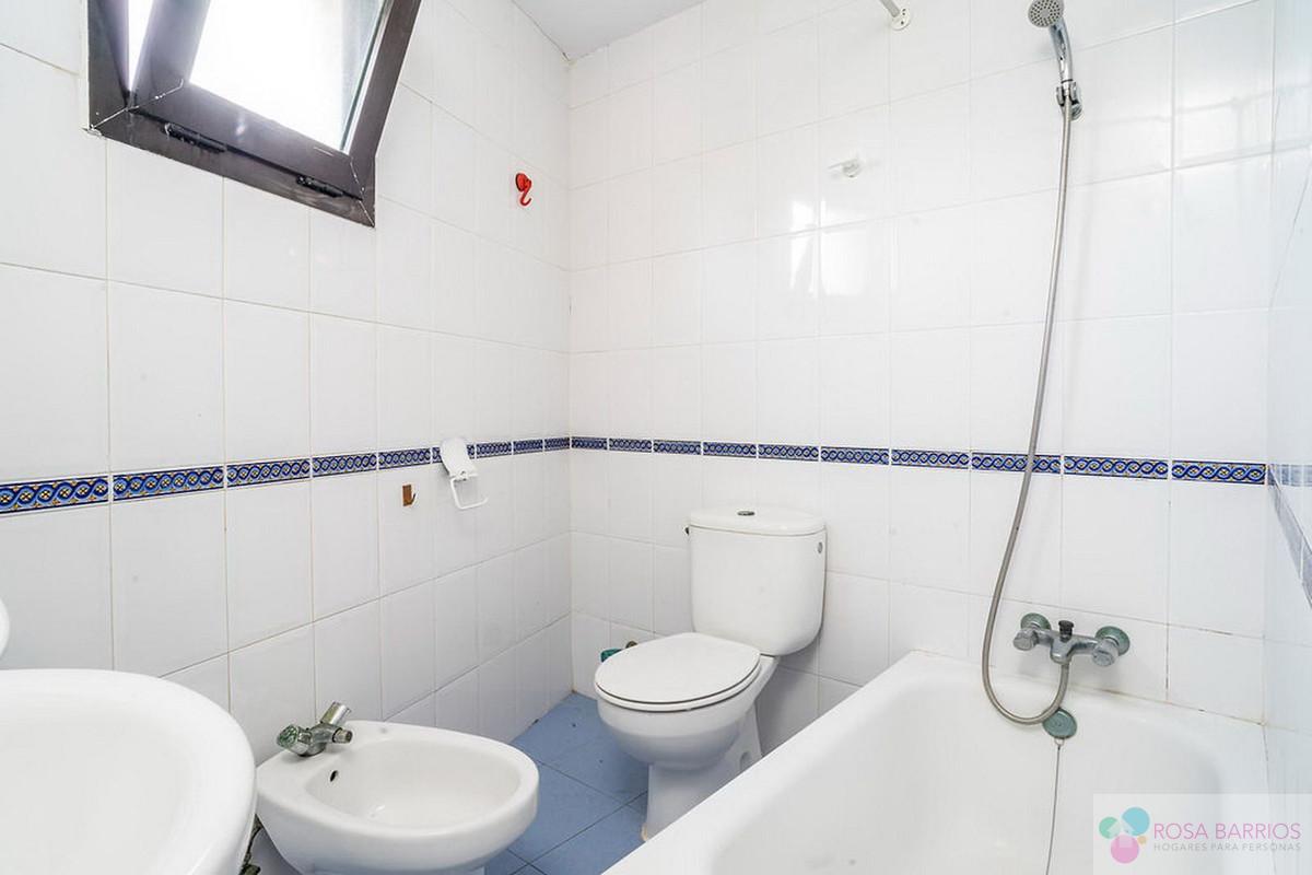 Zu verkaufen von villa in
 Estepona