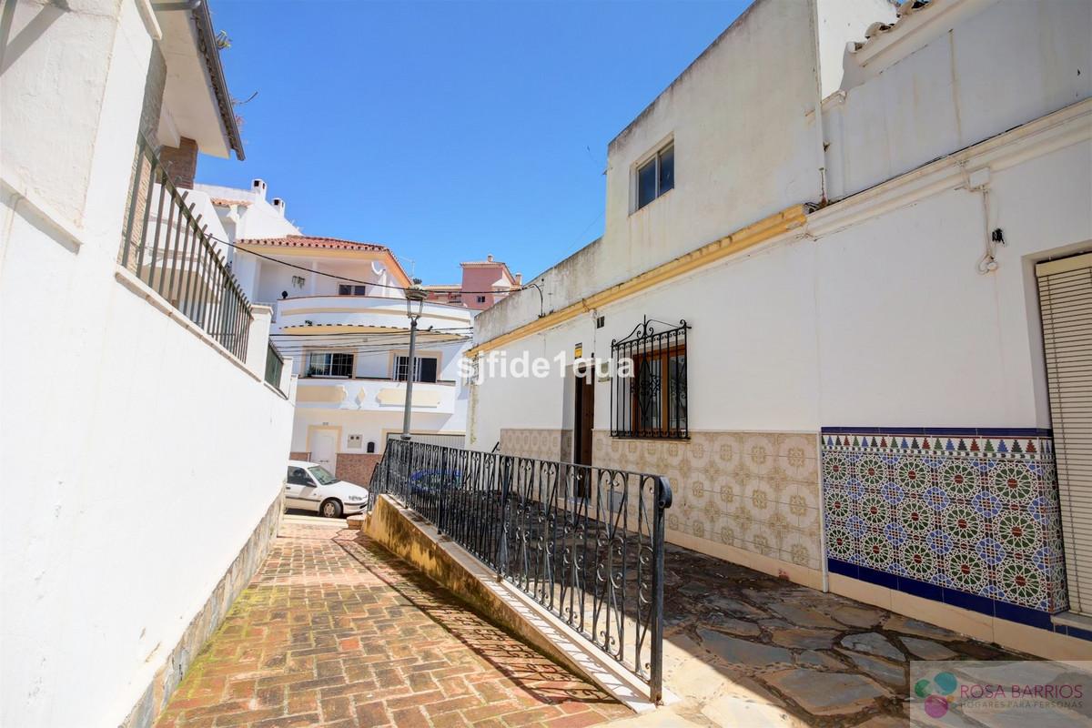 Zu verkaufen von villa in
 Estepona