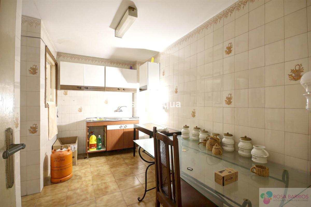 Zu verkaufen von villa in
 Estepona