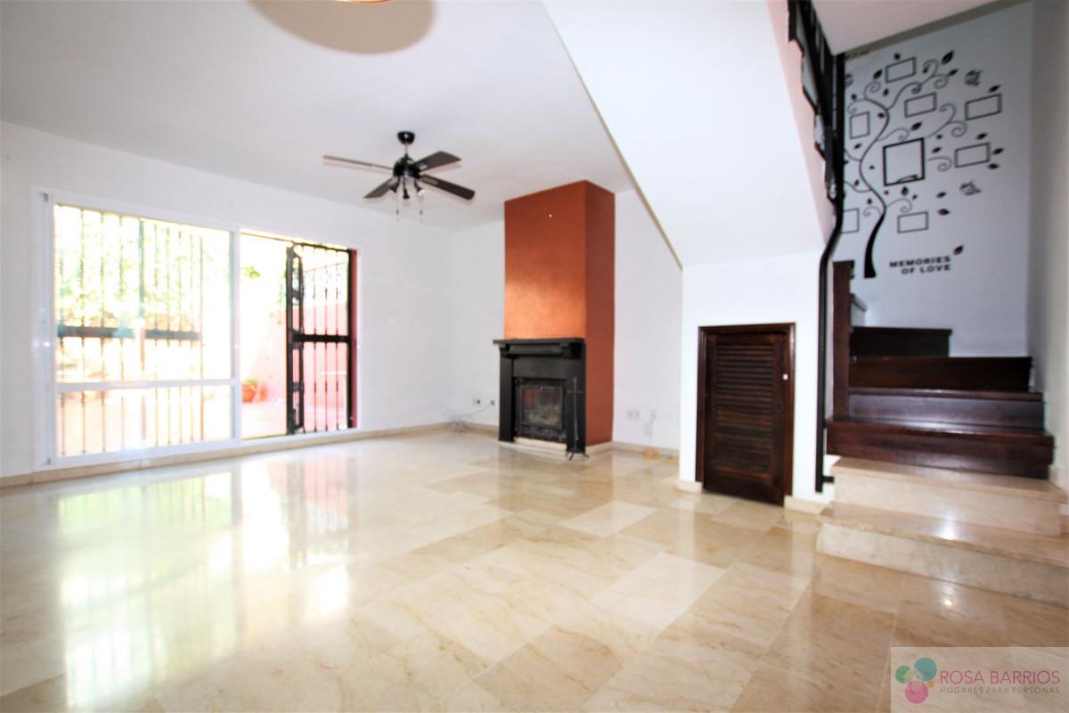 Zu verkaufen von villa in
 Marbella