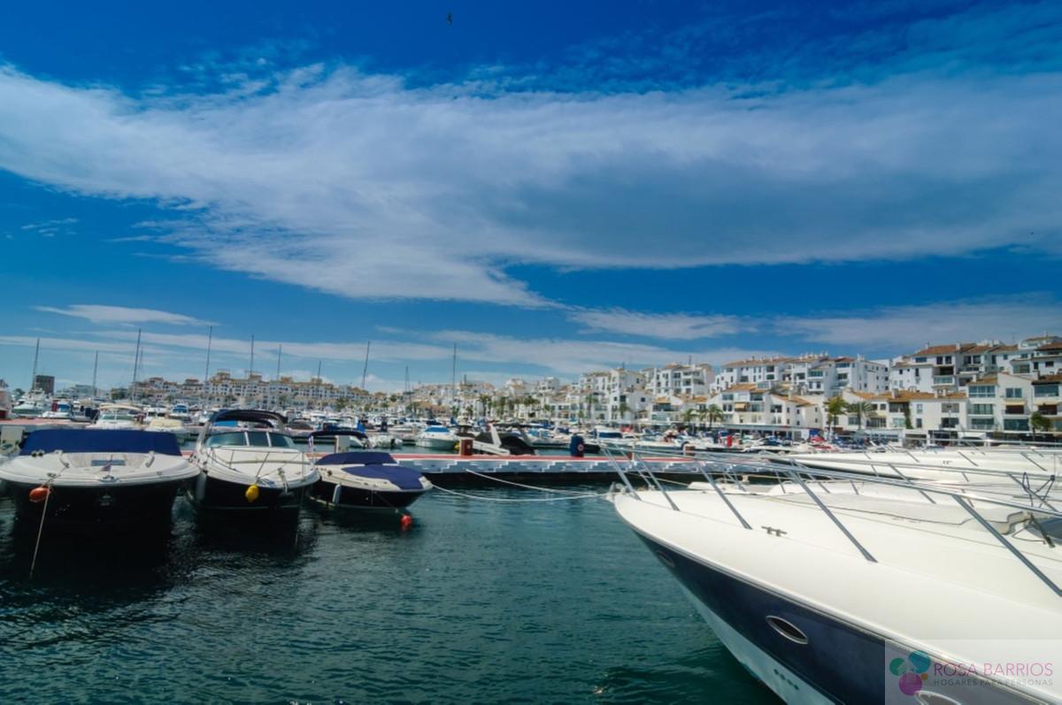 For sale of commercial in Puerto Banús
