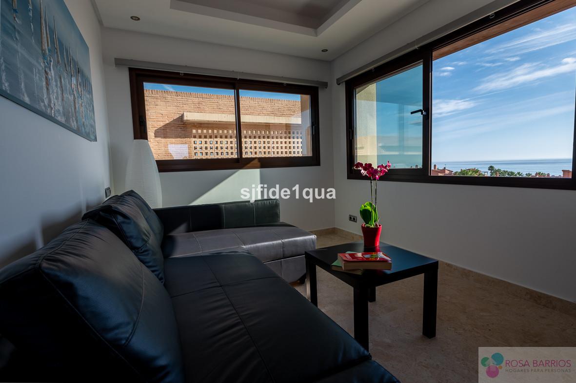 Zu verkaufen von penthouse in
 Estepona
