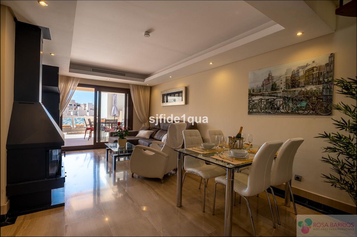 Zu verkaufen von penthouse in
 Estepona