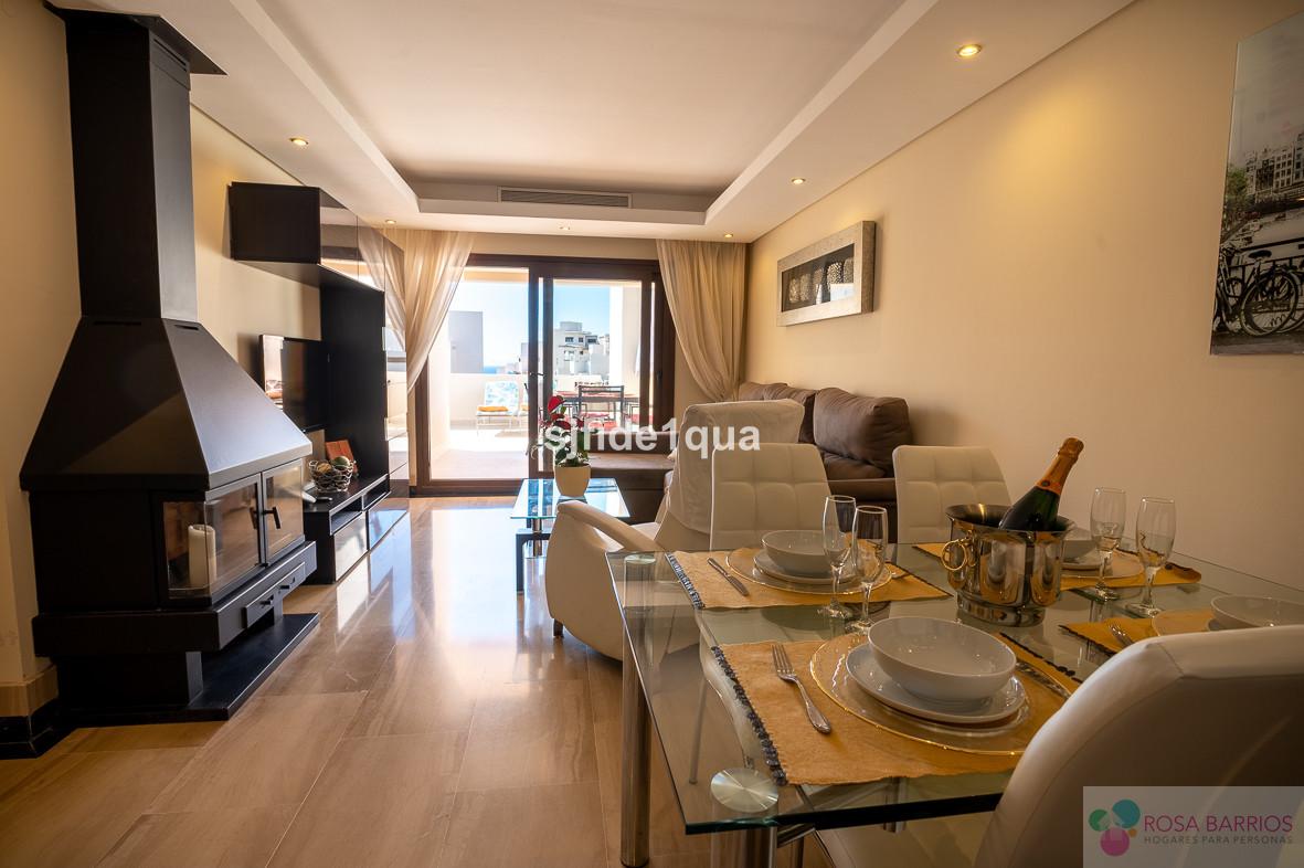 Zu verkaufen von penthouse in
 Estepona