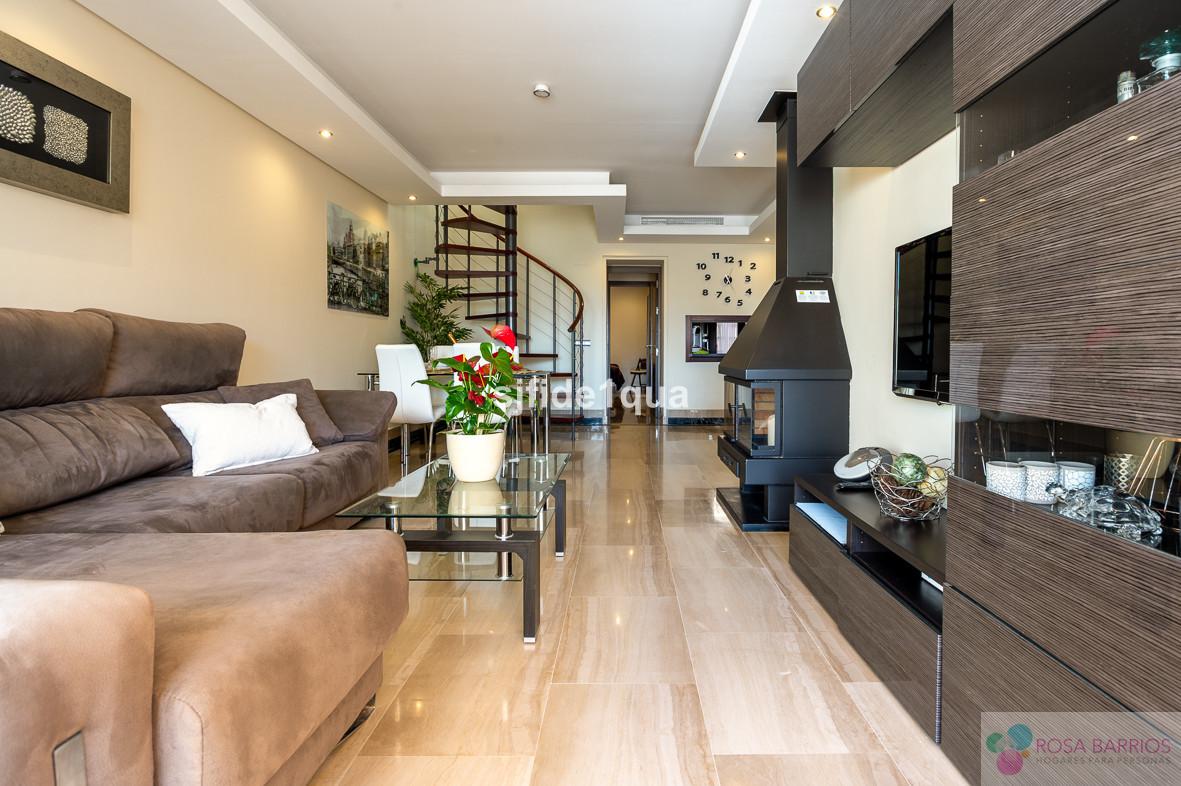 Zu verkaufen von penthouse in
 Estepona