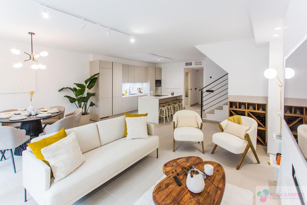 For sale of villa in Puerto Banús