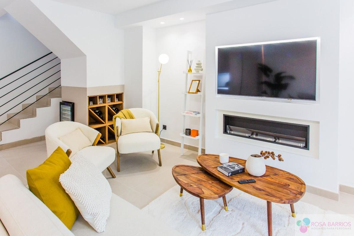 For sale of villa in Puerto Banús