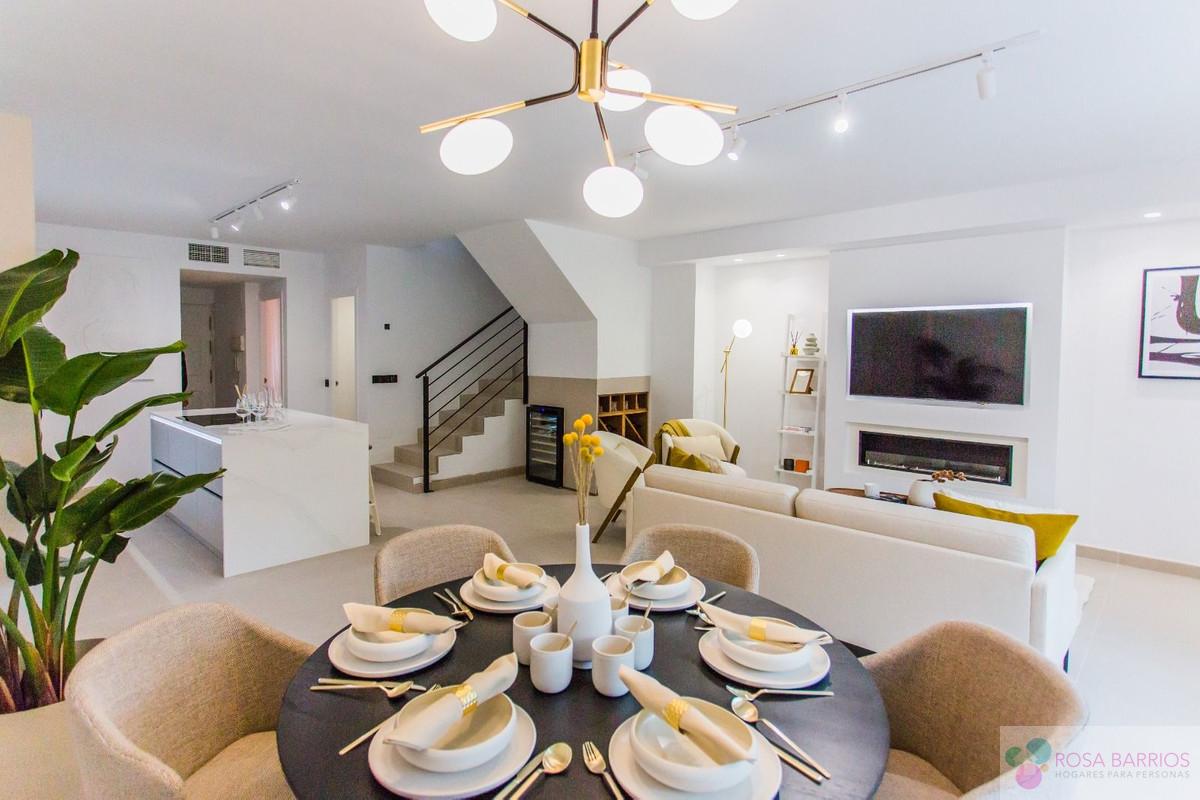 For sale of villa in Puerto Banús