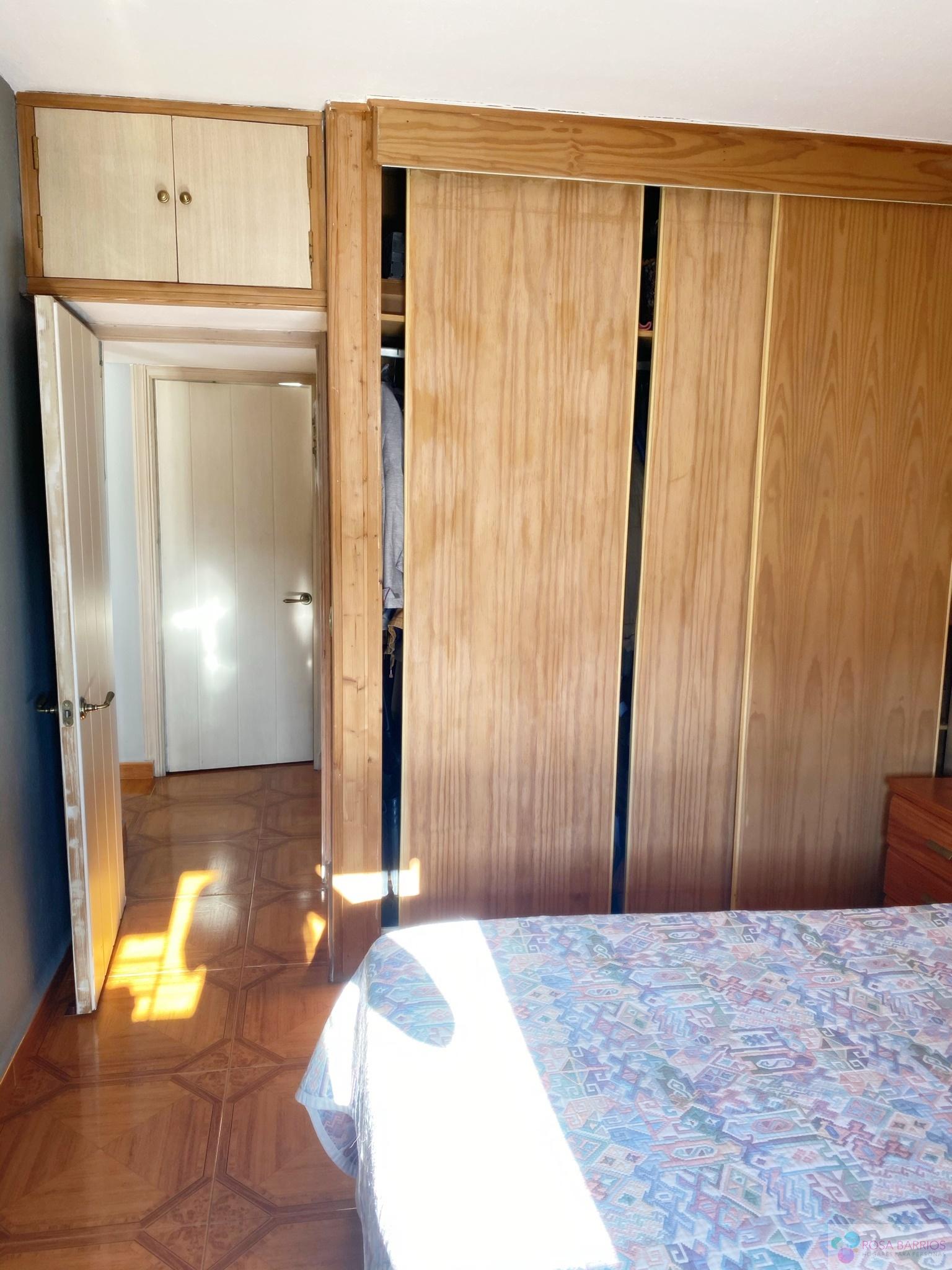 For sale of flat in Nueva Andalucía