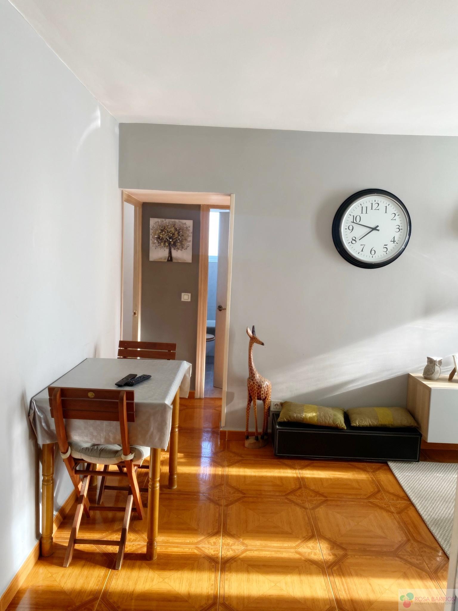 For sale of flat in Nueva Andalucía