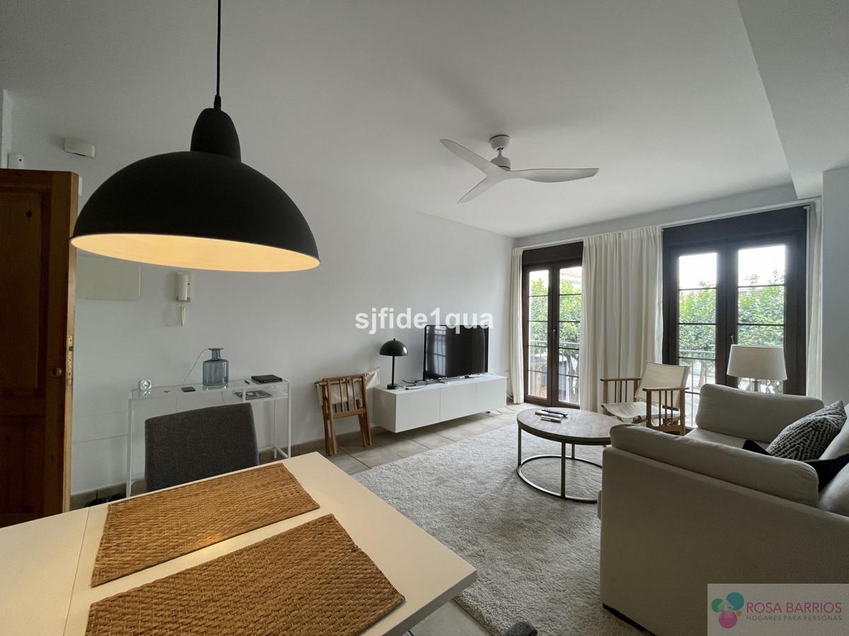 For sale of apartment in Estepona
