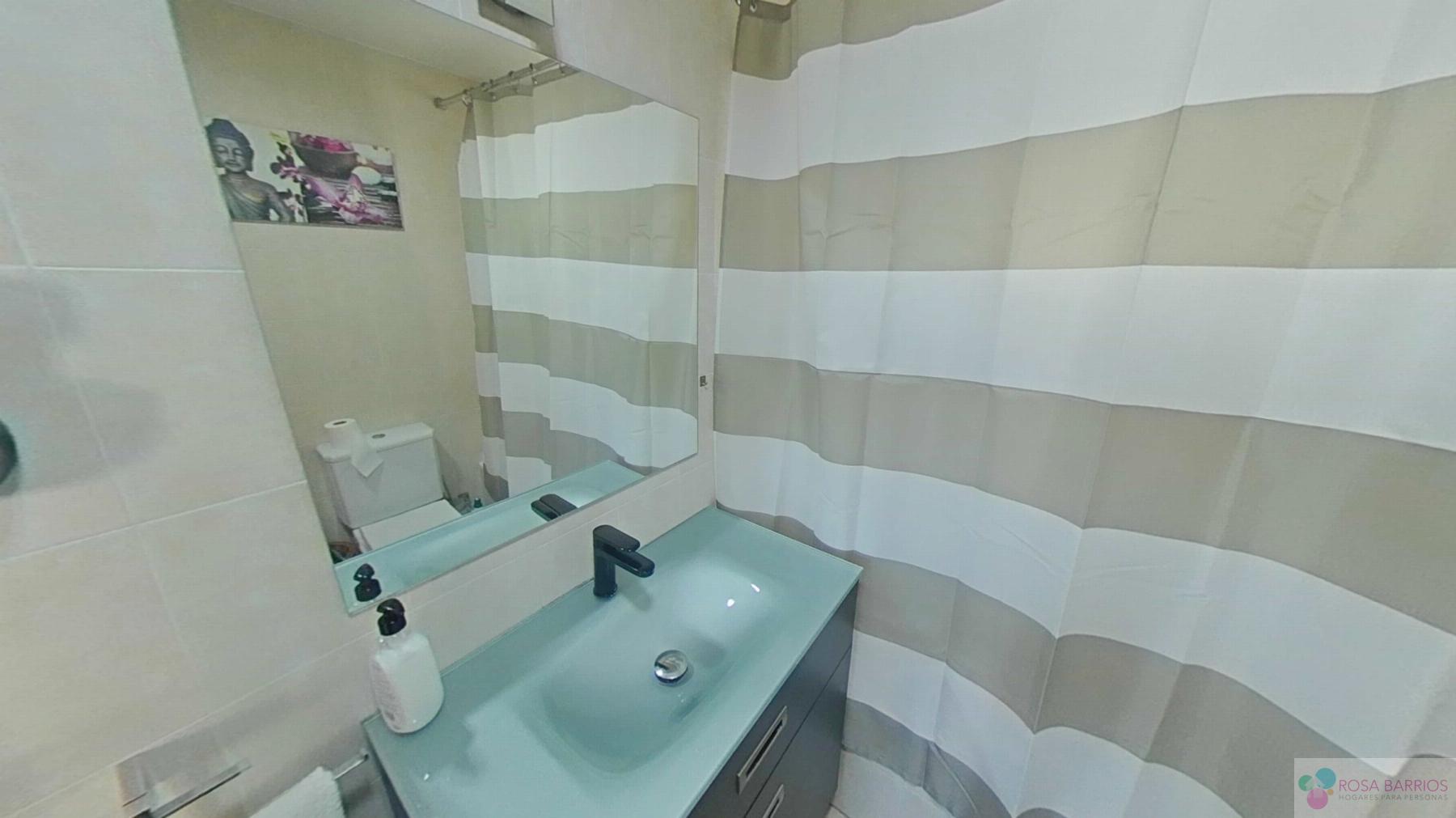 For sale of penthouse in Nueva Andalucía