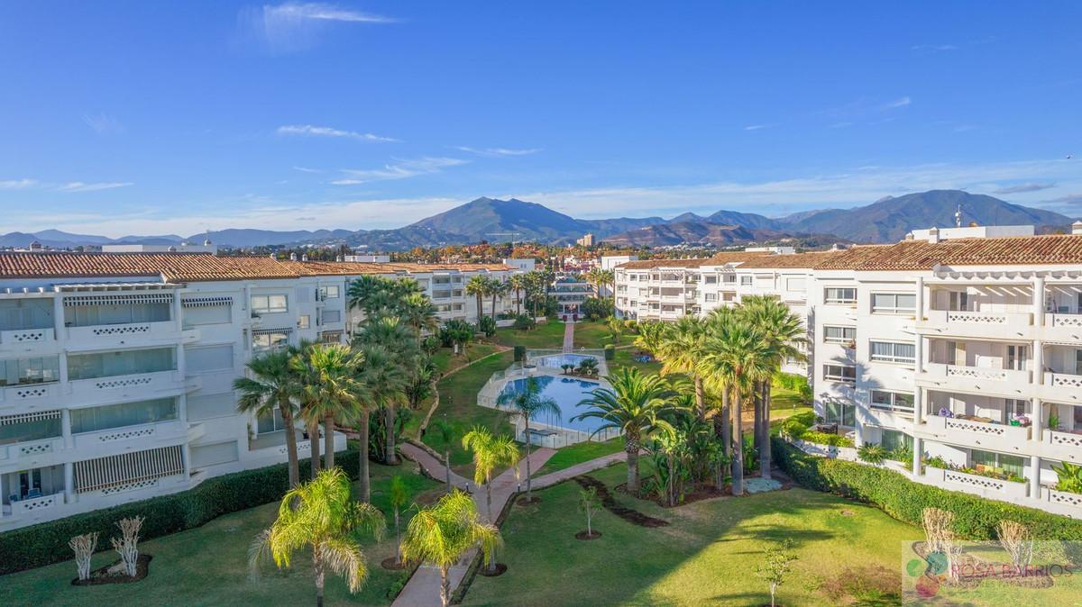 For sale of apartment in Puerto Banús