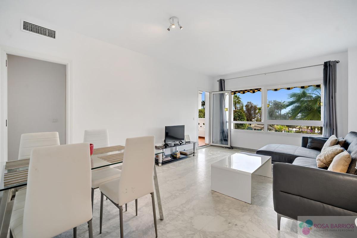 For sale of apartment in Puerto Banús