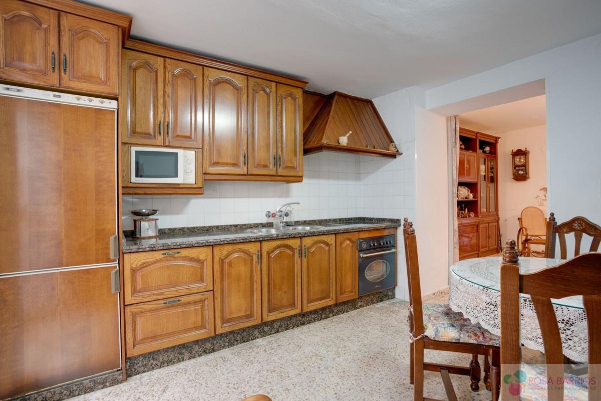 Zu verkaufen von villa in
 Estepona