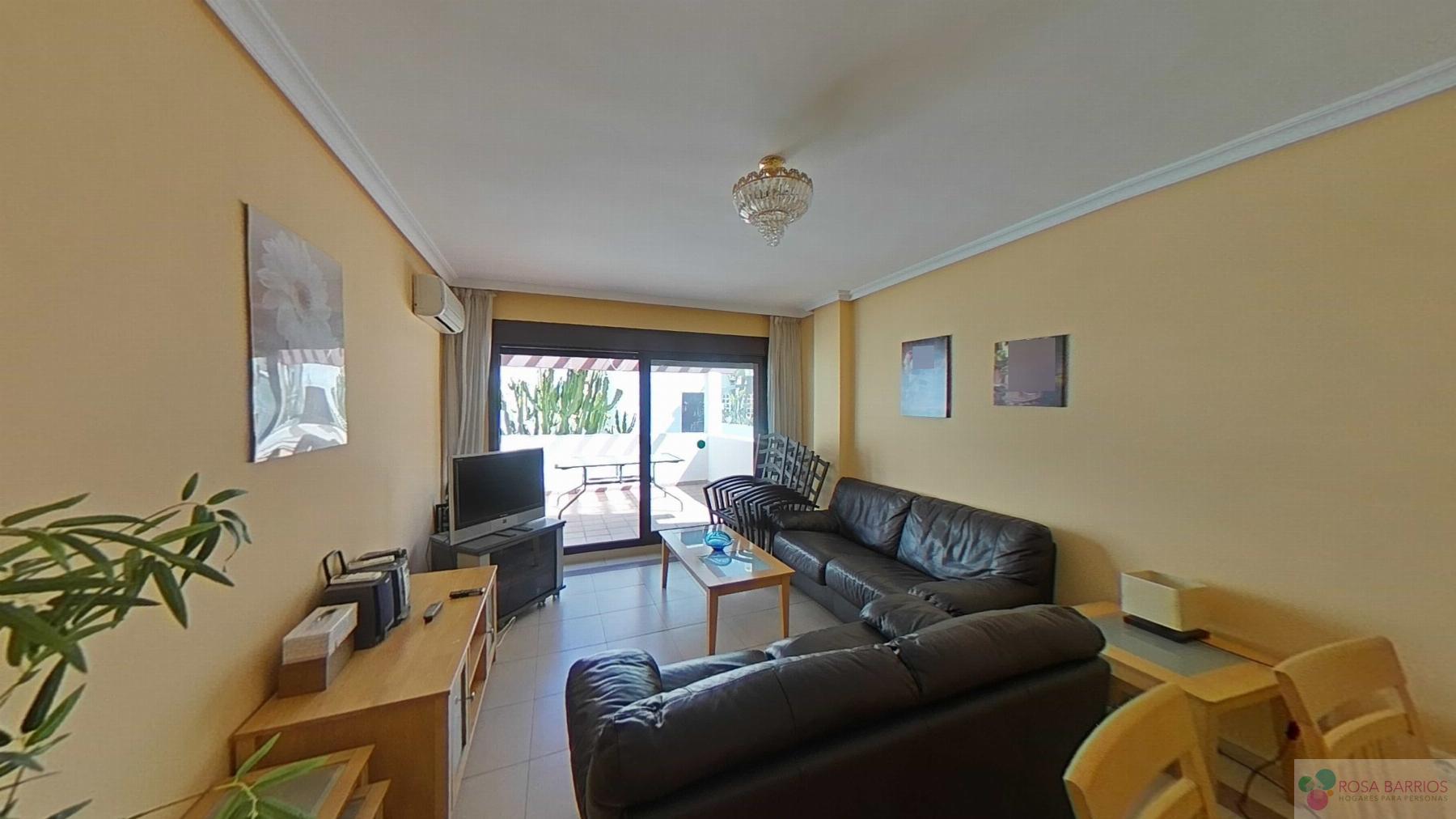 For sale of flat in Nueva Andalucía