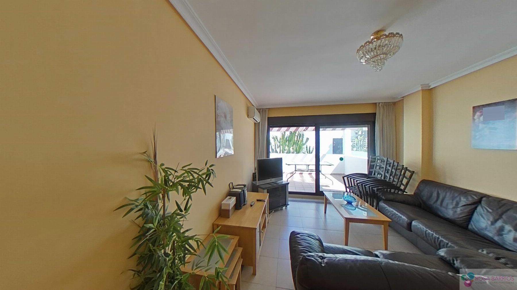 For sale of flat in Nueva Andalucía