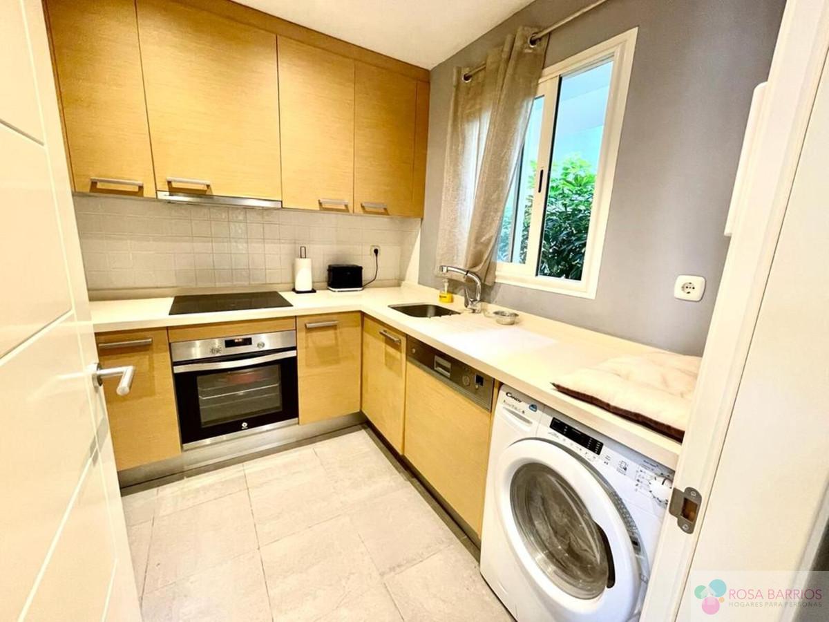 For sale of apartment in Estepona