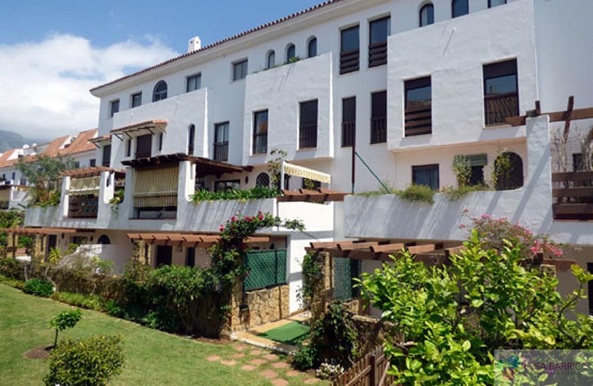 For sale of commercial in Marbella