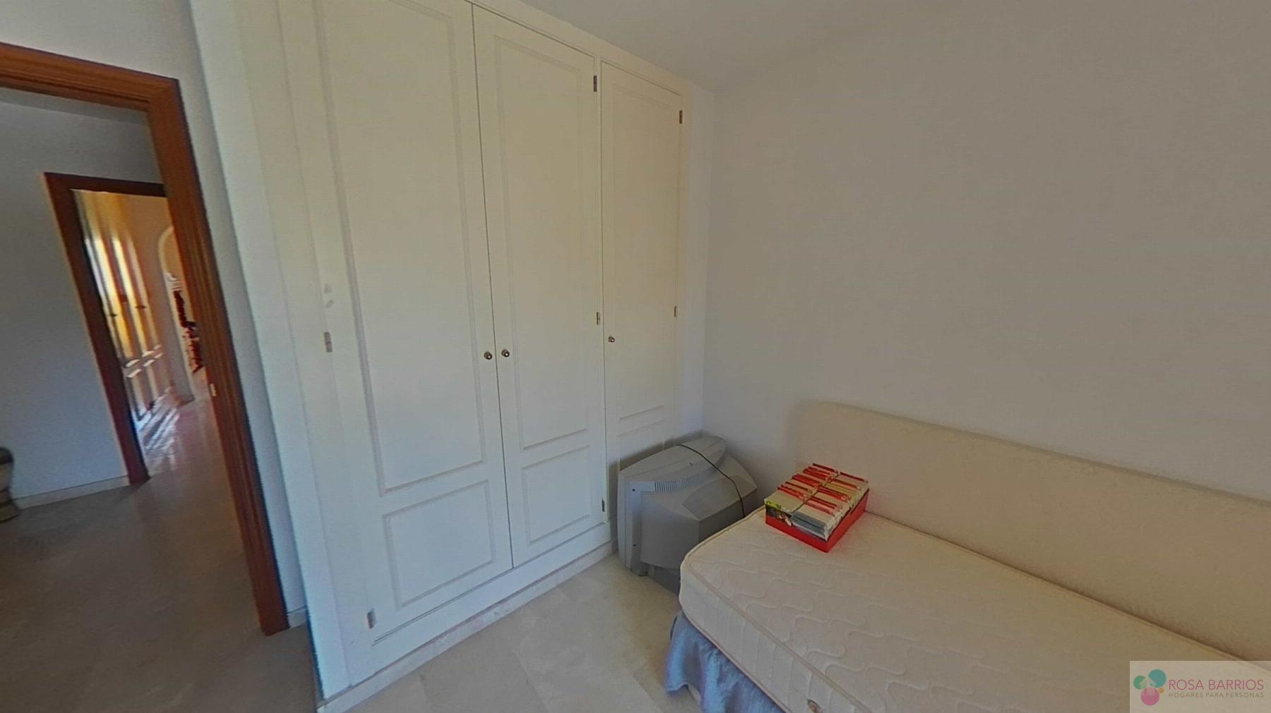 For sale of flat in Estepona