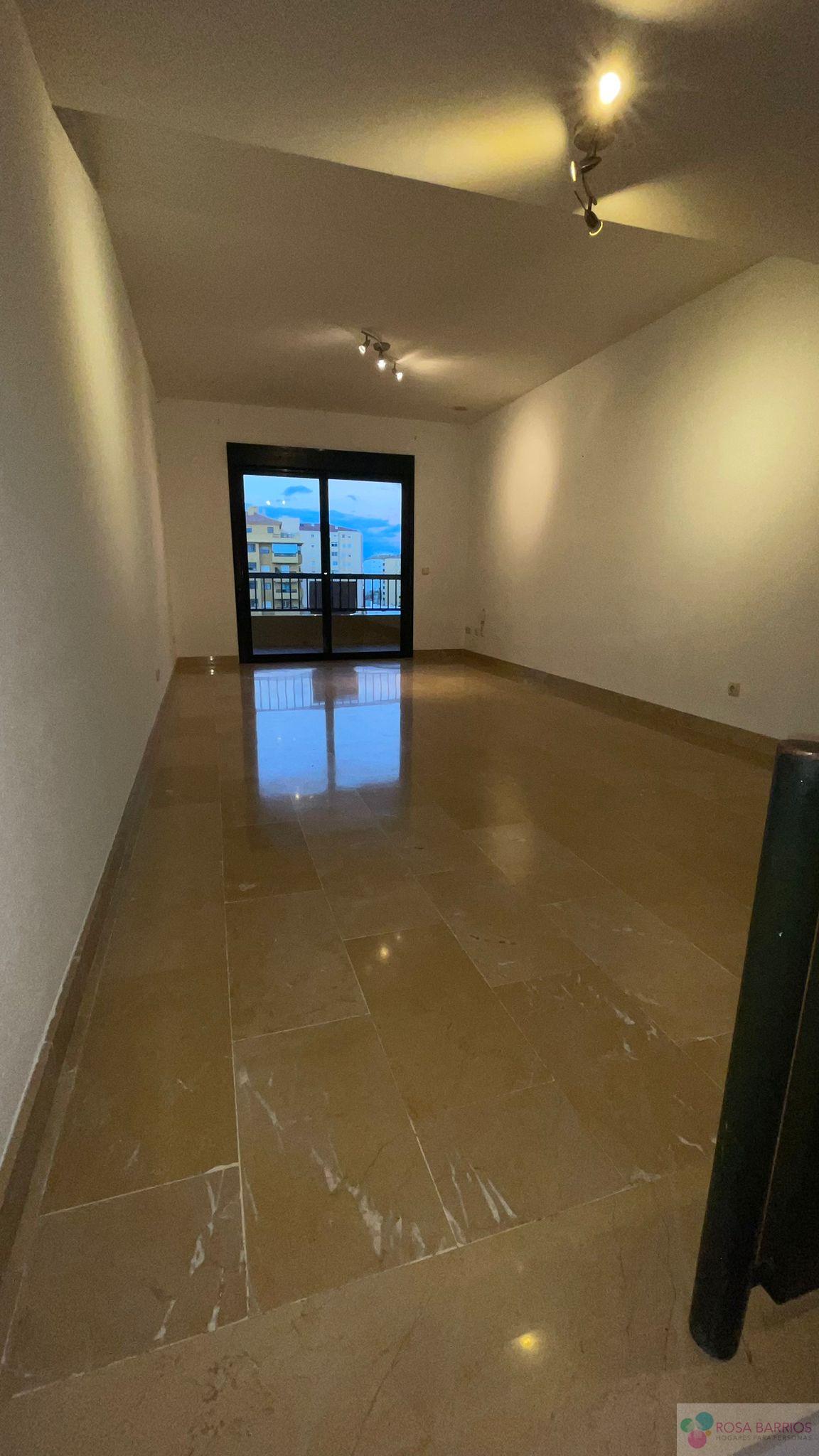 Venta de piso en San Pedro de Alcántara
