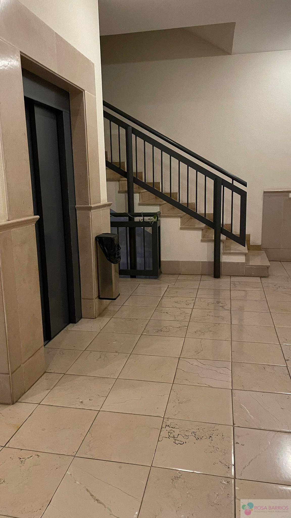 Venta de piso en San Pedro de Alcántara