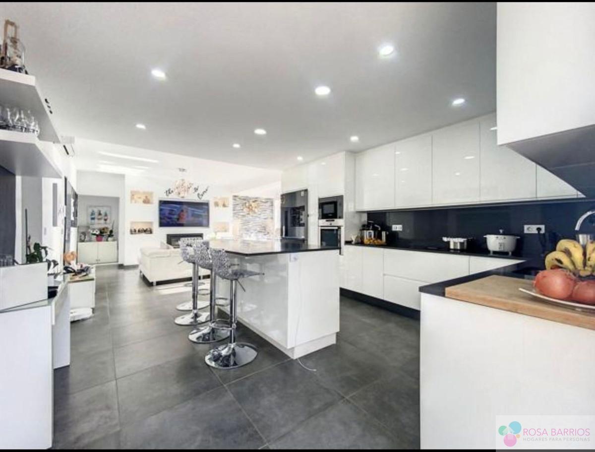Venta de villa en Estepona
