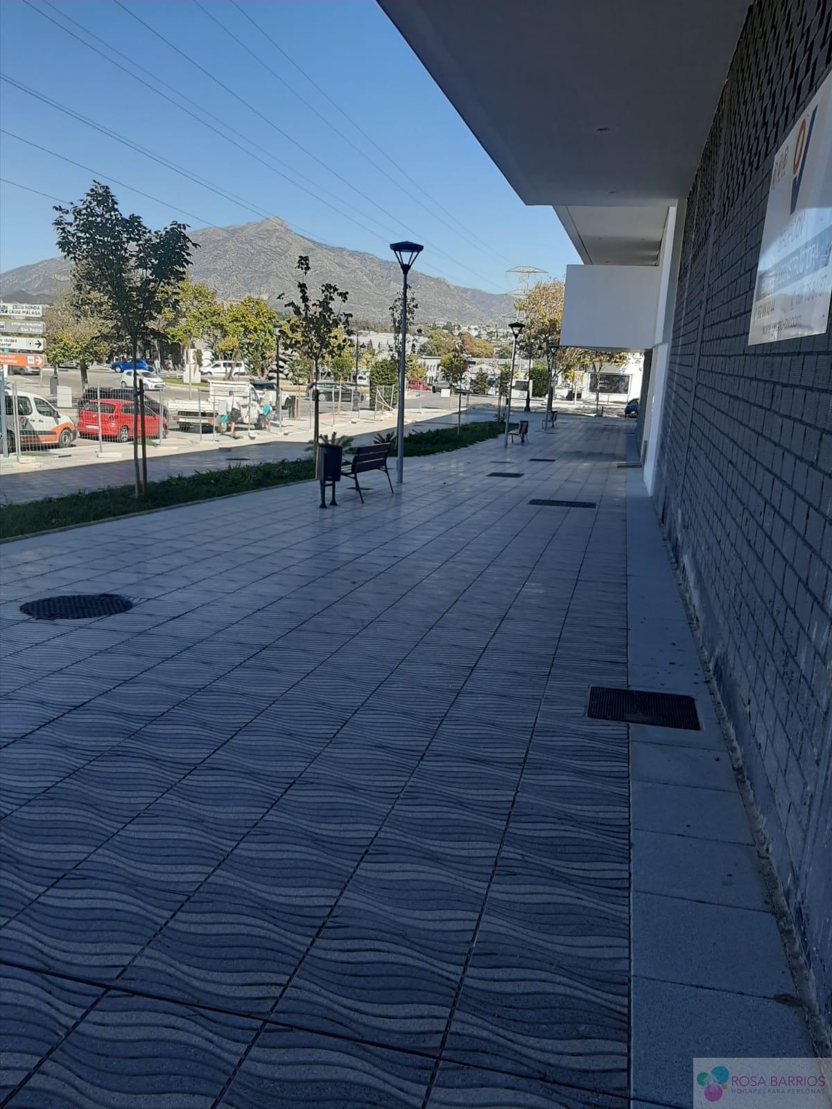 For rent of commercial in San Pedro de Alcántara