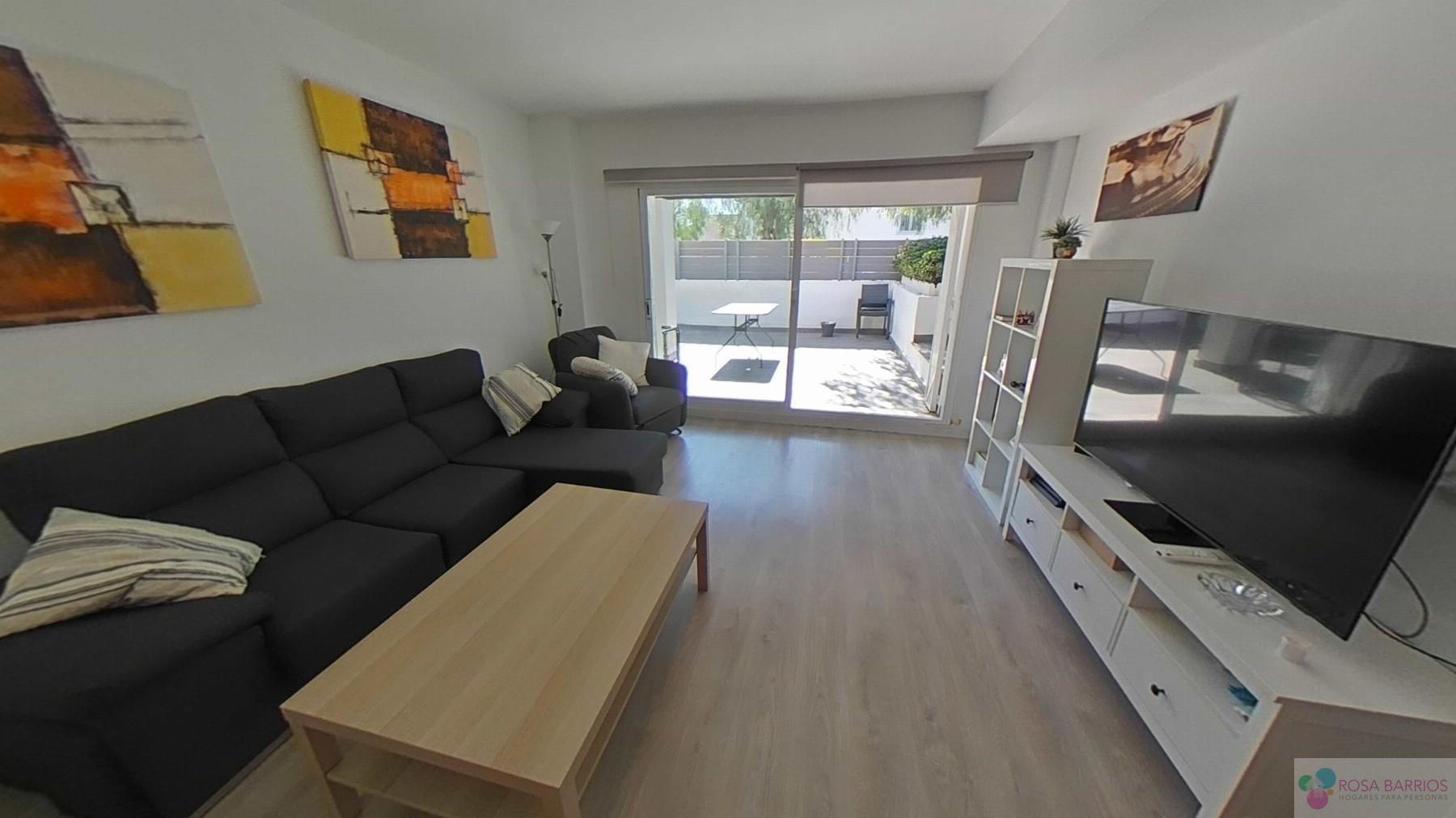 For sale of flat in San Pedro de Alcántara
