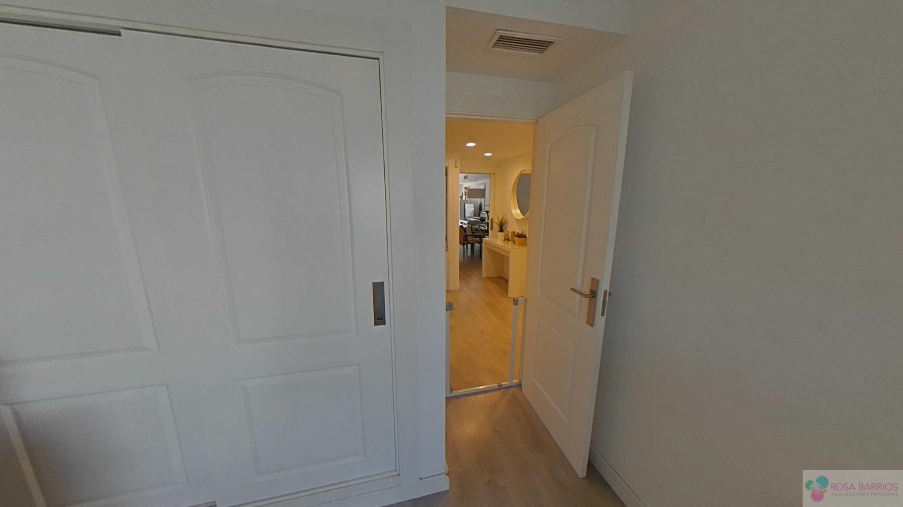 For sale of flat in San Pedro de Alcántara