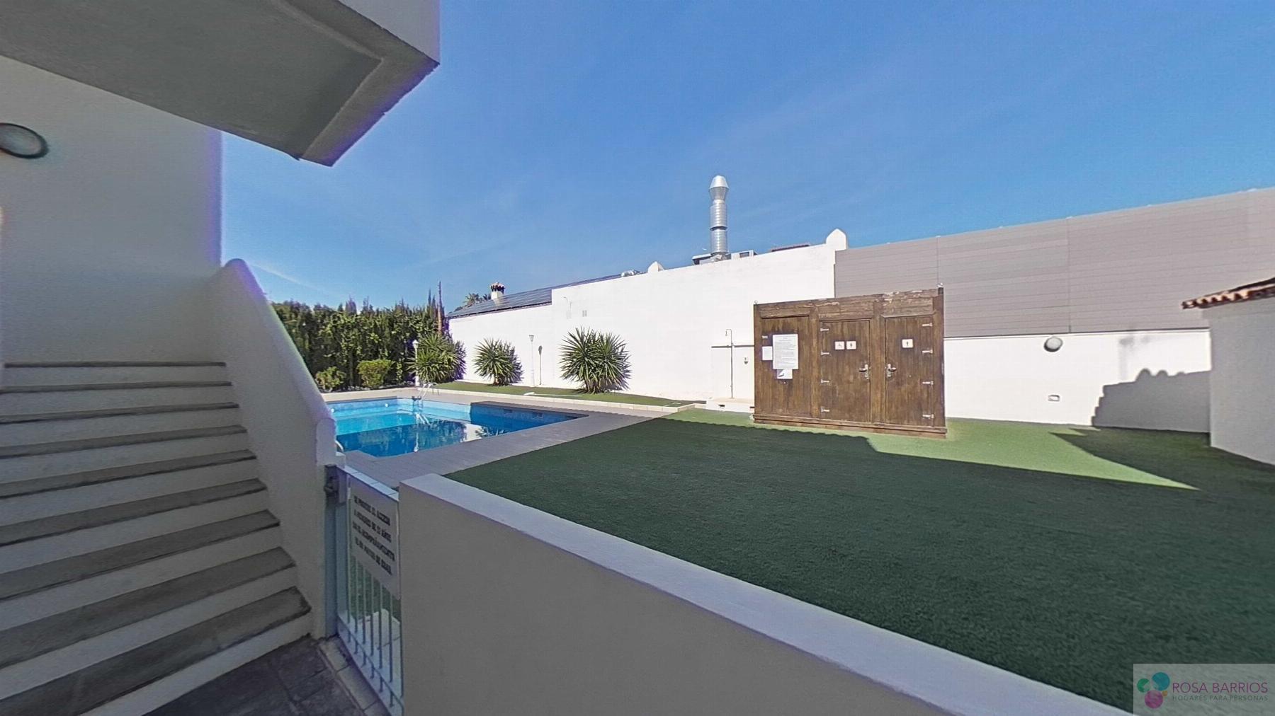 For sale of flat in San Pedro de Alcántara